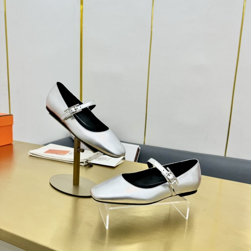 Hermes flat shoes